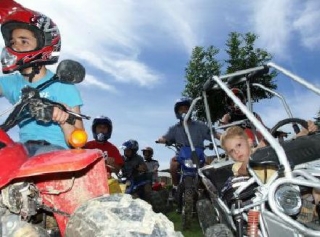  Cuatrimoto y buggy para niños 